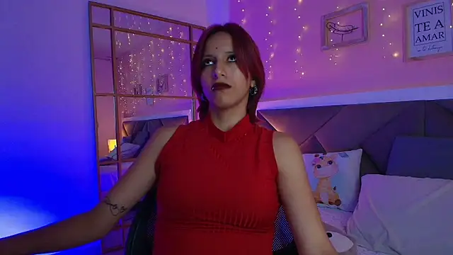 Snapshot of tifany_hall chatting on December 2025 06:35:02 PM tifany hall online show from December 2025 06:35:02 PM