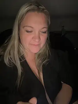 Snapshot of BustyGoddess6969 chatting on December 2025 03:56:01 AM BustyGoddess6969 online show from December 2025 03:56:01 AM