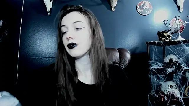 Snapshot of MistressNightmare chatting on December 2025 07:41:02 PM MistressNightmare online show from December 2025 07:41:02 PM