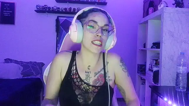 blackrose1997 online show from May 2026 11:05:02 AM