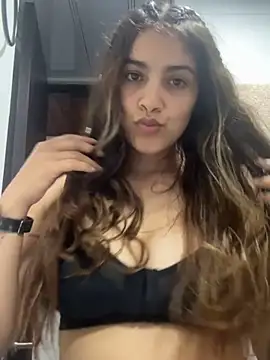 Julieta-8 online show from May 2026 01:01:02 AM