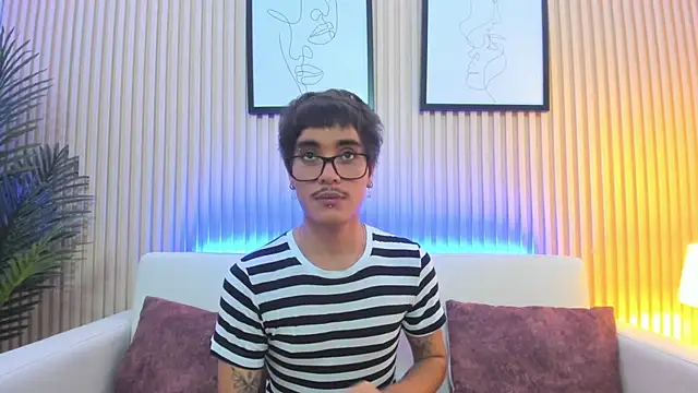 Snapshot of Antonio_rowan chatting on December 2025 01:16:02 PM Antonio rowan online show from December 2025 01:16:02 PM