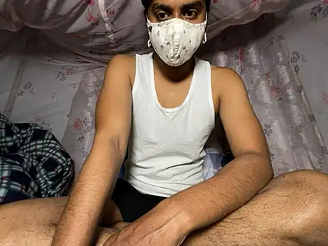 hunterboy2001 online show from March 2026 08:26:02 PM