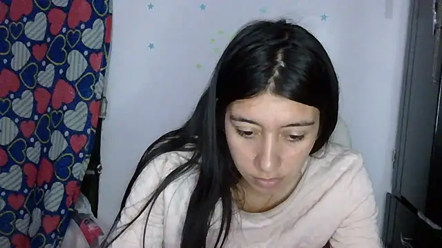 Snapshot of TaylorLove- chatting on December 2025 10:48:01 PM TaylorLove- online show from December 2025 10:48:01 PM