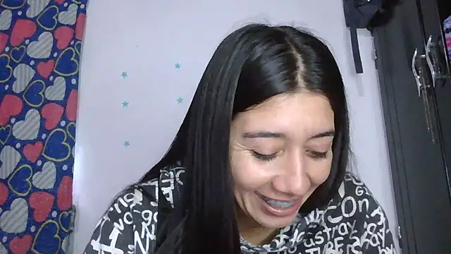 Snapshot of TaylorLove- chatting on December 2025 11:52:02 AM TaylorLove- online show from December 2025 11:52:02 AM