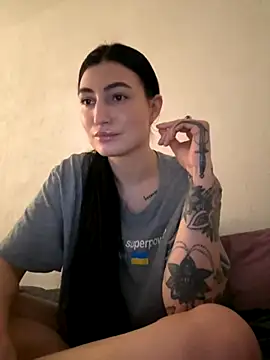 Snapshot of Ruby_yy chatting on December 2025 06:03:02 PM Ruby yy online show from December 2025 06:03:02 PM