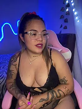 Snapshot of Lindalatina2001 chatting on March 2026 01:31:02 AM Lindalatina2001 online show from March 2026 01:31:02 AM