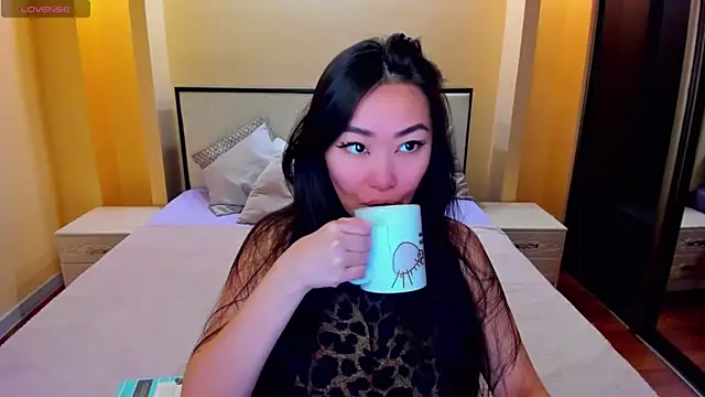 Snapshot of Purebeautyy chatting on January 2026 11:37:02 AM Purebeautyy online show from January 2026 11:37:02 AM