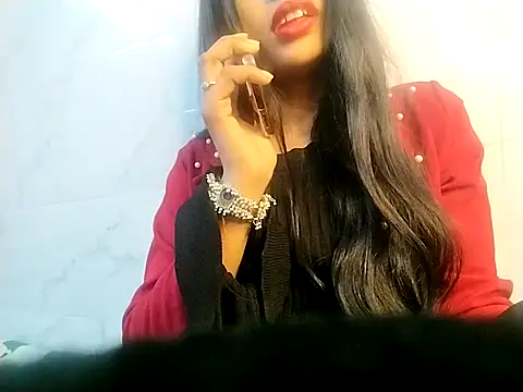 Snapshot of Parimodel19 chatting on December 2025 06:59:02 PM Parimodel19 online show from December 2025 06:59:02 PM