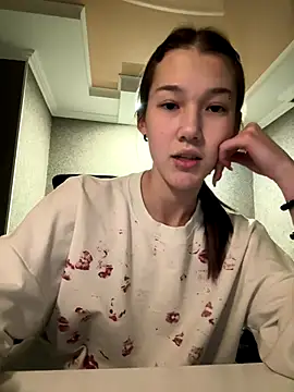 Snapshot of lilXdomii chatting on December 2025 09:30:01 PM lilXdomii online show from December 2025 09:30:01 PM