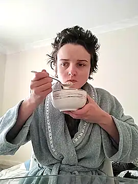 Amy01112 online show from April 2026 01:02:02 PM