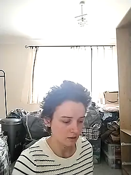 Amy01112 online show from May 2026 02:12:01 PM