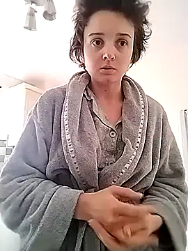 Amy01112 online show from May 2026 04:14:02 PM