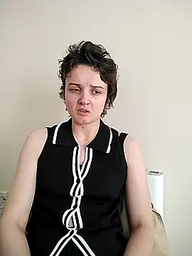Amy01112 online show from May 2026 04:23:02 PM