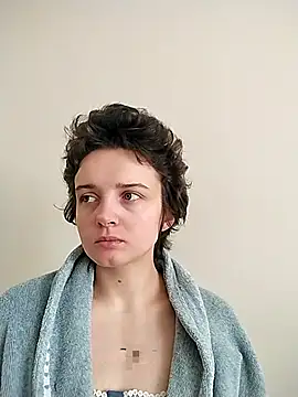 Amy01112 online show from May 2026 12:31:02 PM