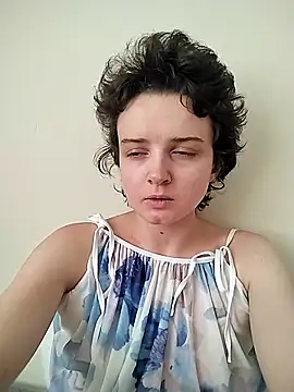 Amy01112 online show from May 2026 04:25:01 PM