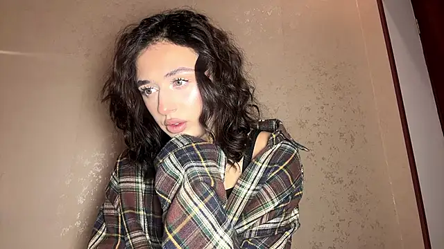 Snapshot of ParsedFix chatting on December 2025 12:20:01 PM ParsedFix online show from December 2025 12:20:01 PM