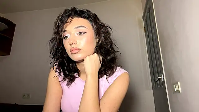 Snapshot of ParsedFix chatting on December 2025 02:23:02 PM ParsedFix online show from December 2025 02:23:02 PM