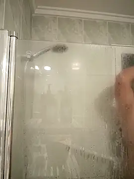 Luna Leroy online show from December 2025 06:02:01 PM