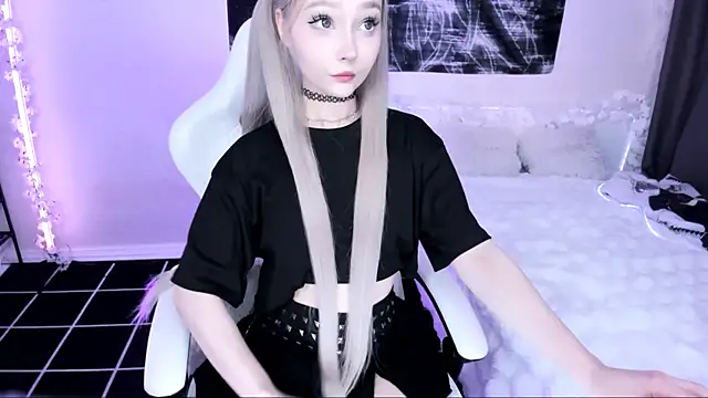 lyric4 online show from June 2026 12:00:01 AM