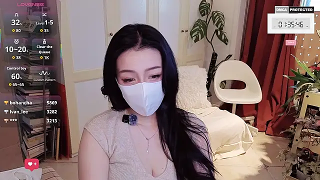 nayomi 34f online show from April 2026 05:34:02 AM