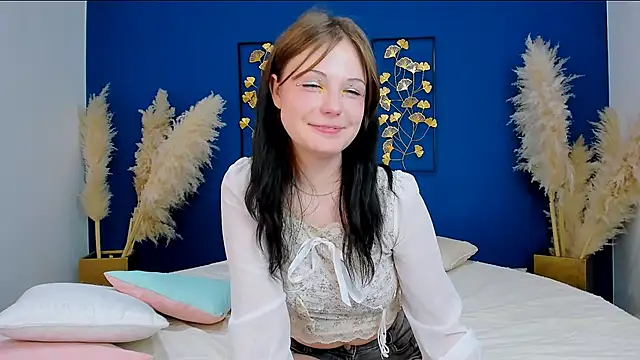 Snapshot of YONA_WINK chatting on February 2026 03:32:02 AM YONA WINK online show from February 2026 03:32:02 AM