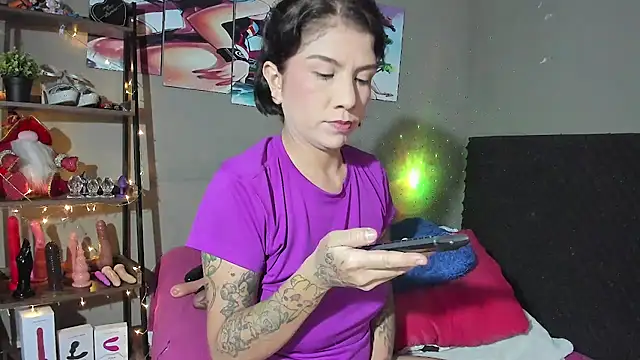 Shadia Squirt online show from October 2025 02:45:02 AM