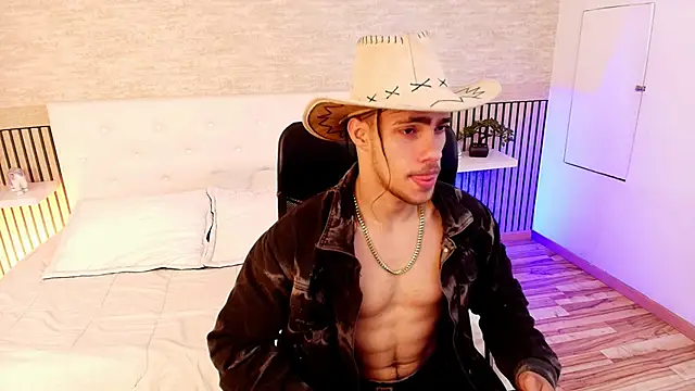 Snapshot of PatrickS25 chatting on December 2025 04:51:01 AM PatrickS25 online show from December 2025 04:51:01 AM