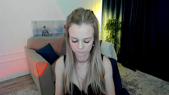 MidnighteAura online show from May 2026 11:27:02 AM
