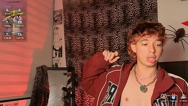 Snapshot of Otter_Starr chatting on January 2026 02:58:01 AM Otter Starr online show from January 2026 02:58:01 AM