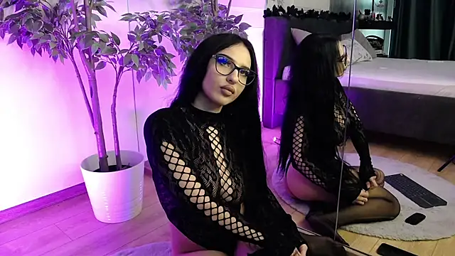 RavenFoxxy online show from December 2025 06:52:02 AM