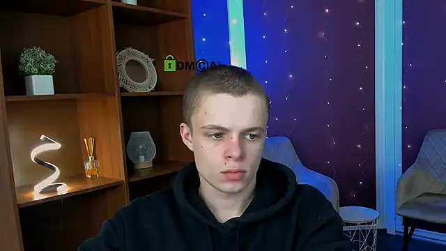 Snapshot of veldi_to chatting on December 2025 02:32:02 PM veldi to online show from December 2025 02:32:02 PM