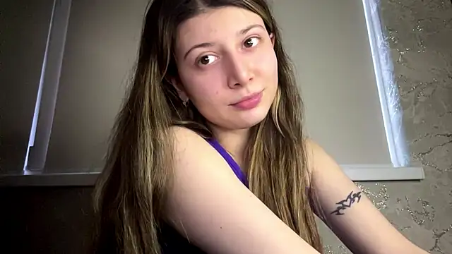 Snapshot of lunary_dr chatting on December 2025 01:16:01 PM lunary dr online show from December 2025 01:16:01 PM