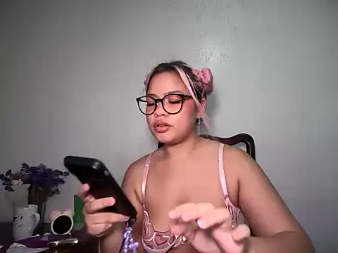 Tina Slick online show from May 2026 10:31:02 AM