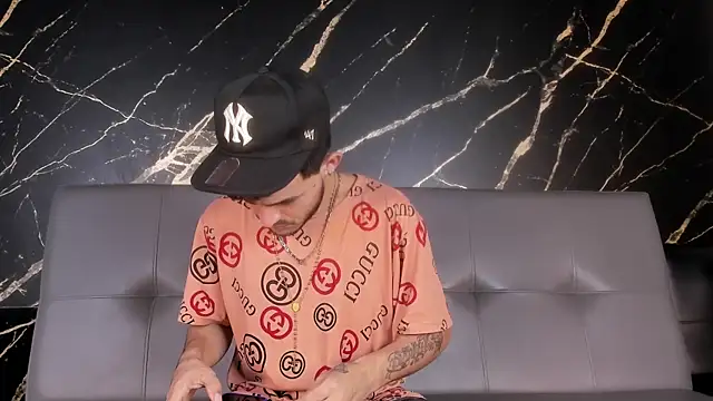 Snapshot of master_king_777 chatting on December 2025 01:39:01 PM master king 777 online show from December 2025 01:39:01 PM