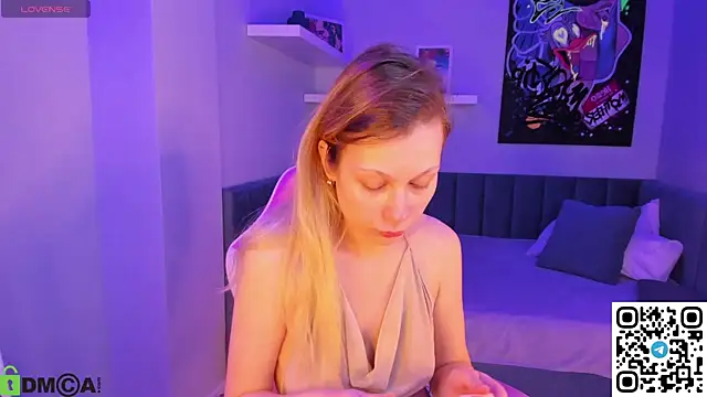 Michelle Mary online show from December 2025 01:22:01 AM