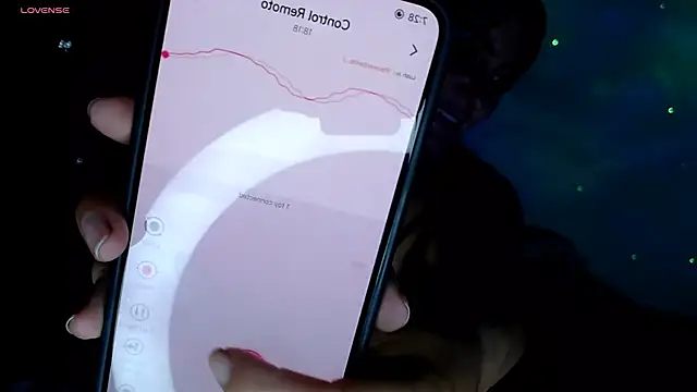 Snapshot of MisNicol chatting on December 2025 12:27:01 AM MisNicol online show from December 2025 12:27:01 AM