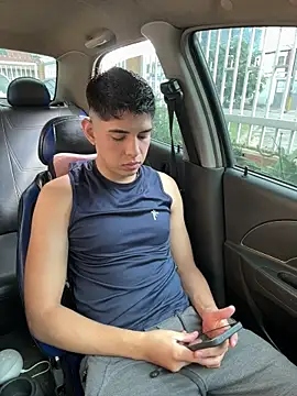 Snapshot of Johan_stick chatting on December 2025 06:37:02 PM Johan stick online show from December 2025 06:37:02 PM