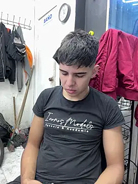 Snapshot of Johan_stick chatting on January 2026 06:01:01 PM Johan stick online show from January 2026 06:01:01 PM