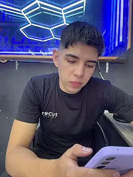 Snapshot of Johan_stick chatting on February 2026 04:55:01 PM Johan stick online show from February 2026 04:55:01 PM