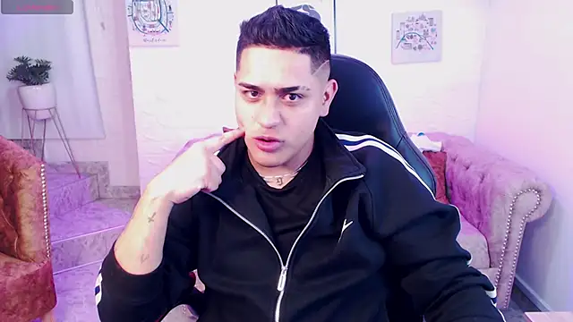 aroon 12 online show from December 2025 03:22:02 AM