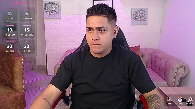 aroon 12 online show from December 2025 03:11:02 AM