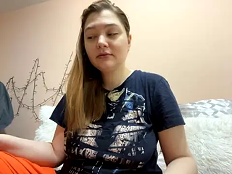 Ungoliant Kiss online show from December 2025 06:12:02 AM