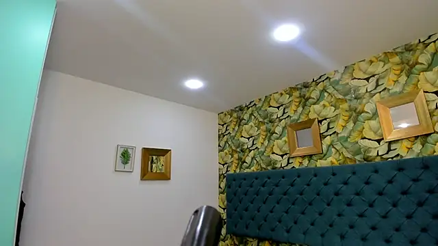 Snapshot of SammyBlassio chatting on December 2025 01:28:02 PM SammyBlassio online show from December 2025 01:28:02 PM