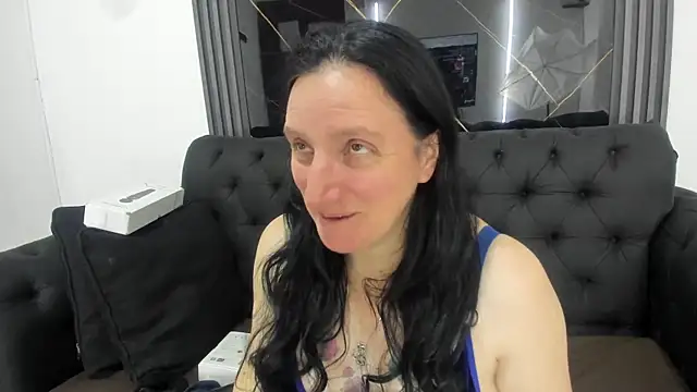 Snapshot of Andre_cloefoxx_ chatting on December 2025 04:39:02 AM Andre cloefoxx online show from December 2025 04:39:02 AM