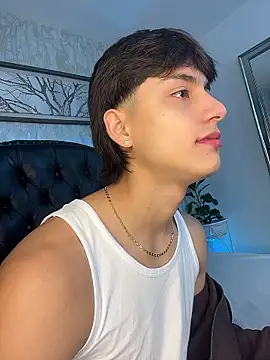 Lander Cruz online show from January 2026 06:01:01 PM