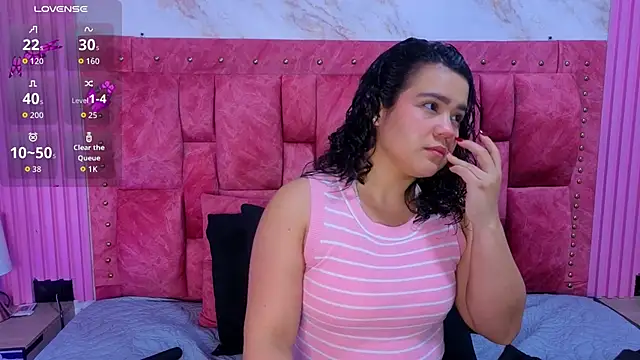 Snapshot of ValeryMorales chatting on April 2026 07:30:01 PM ValeryMorales online show from April 2026 07:30:01 PM