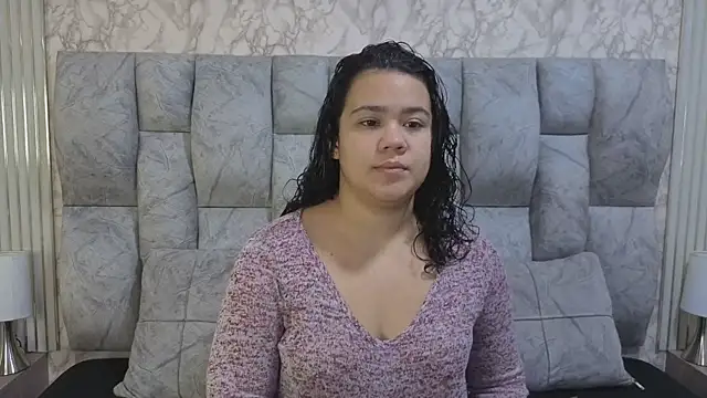 Snapshot of ValeryMorales chatting on May 2026 11:27:01 AM ValeryMorales online show from May 2026 11:27:01 AM
