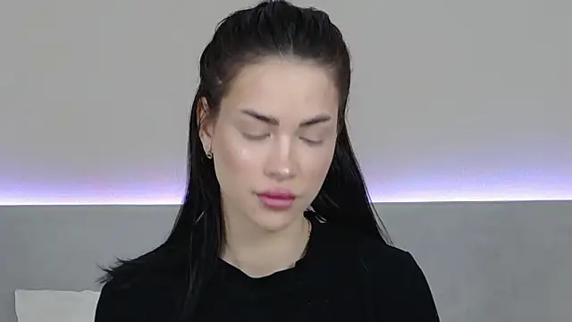 RachaelMils online show from March 2026 05:44:01 AM