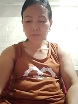 Lili-123k online show from March 2026 01:11:02 PM